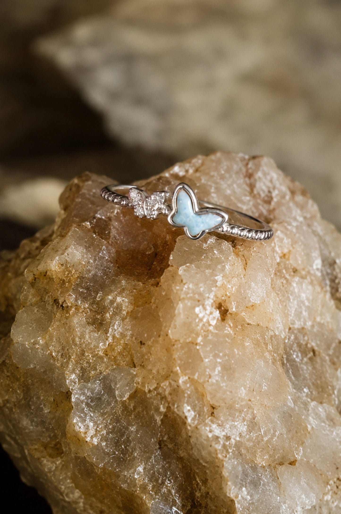 Anillo mariposa larimar en plata 925