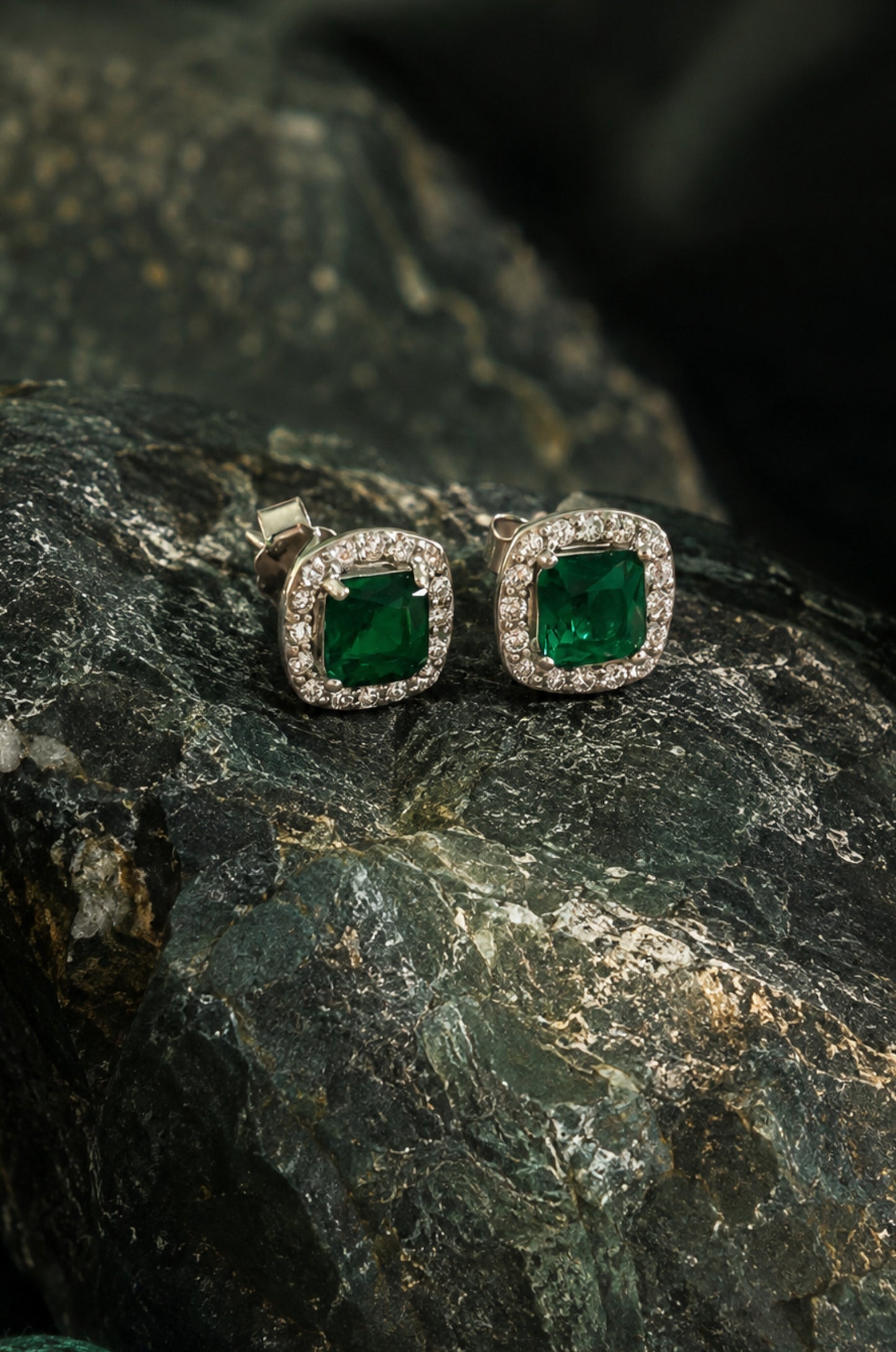 Aretes cushion verde en plata 925