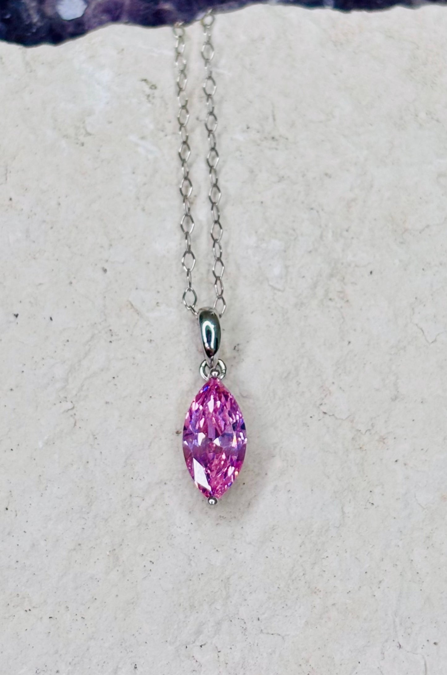 Collar de zirconita rosa corte marquesa en plata 925