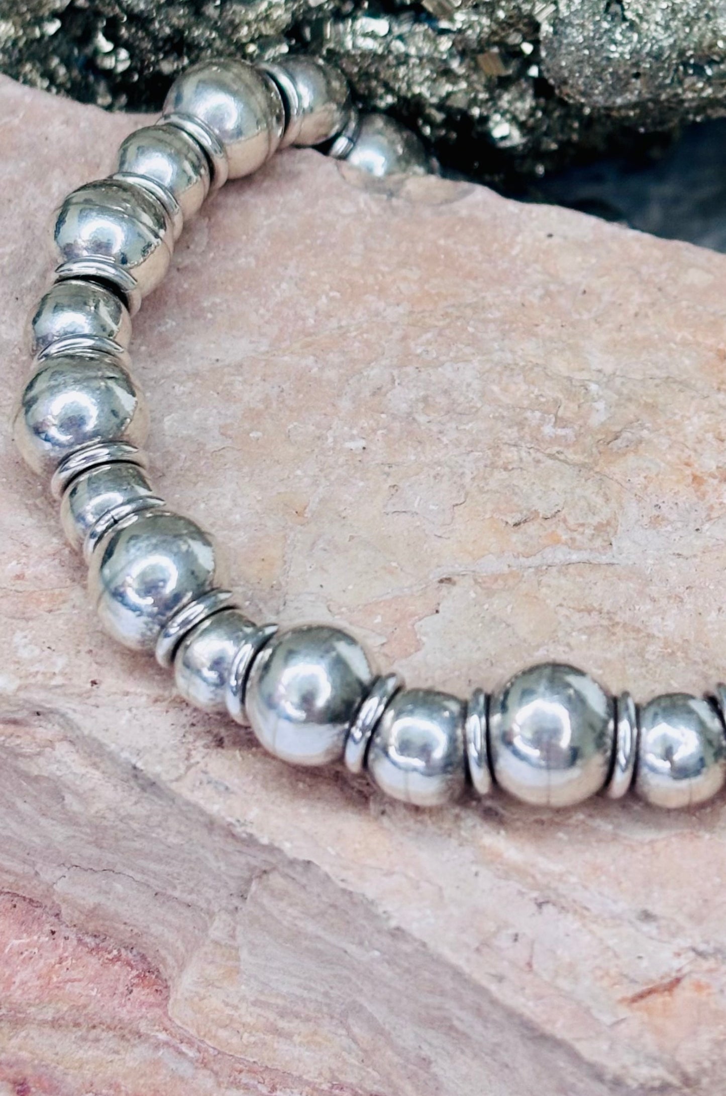 Pulsera tipo Tiffany con argollas en plata 925 de 20 cm de largo