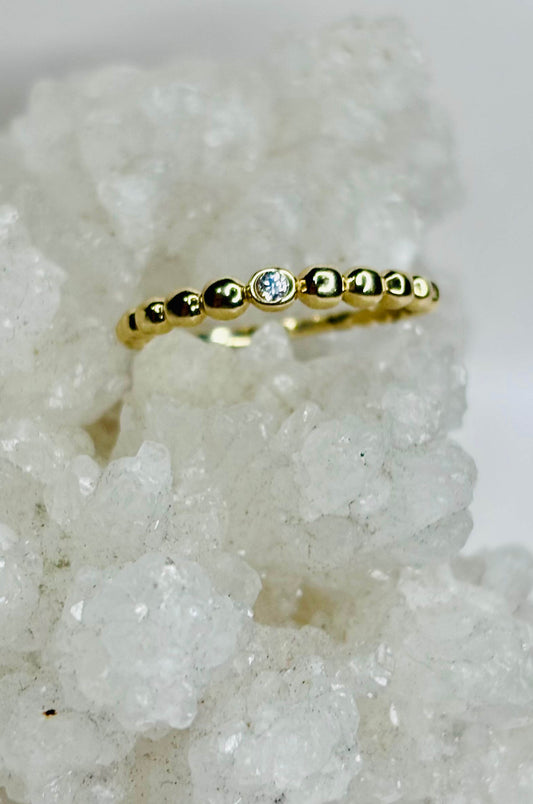 Anillo Liso con Zirconita Corte Diamante en Oro Amarillo 10k