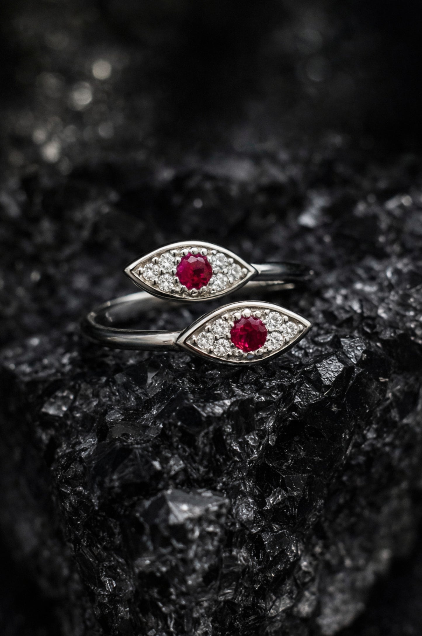 Anillo ojo protector con zirconita rosa en plata 925