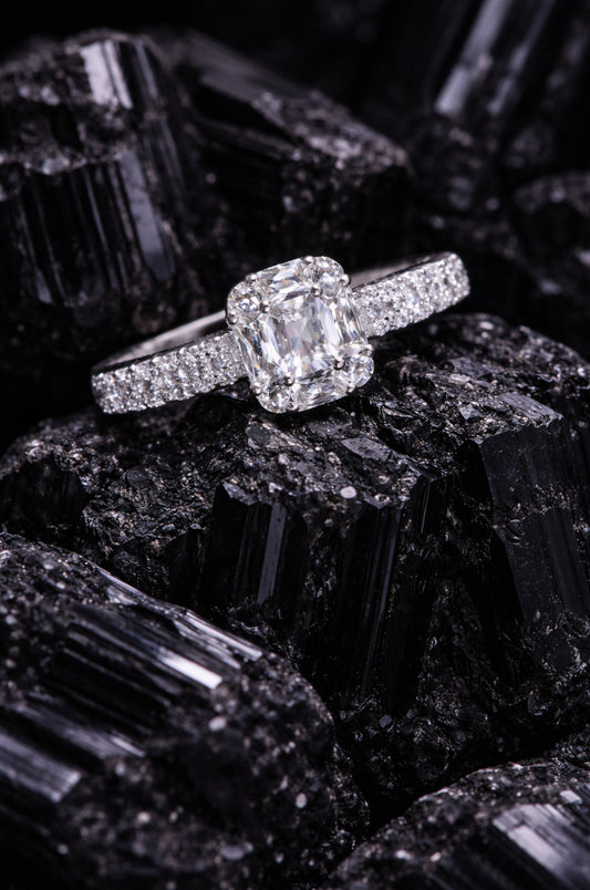 Anillo con zirconitas corte baguette en plata 925