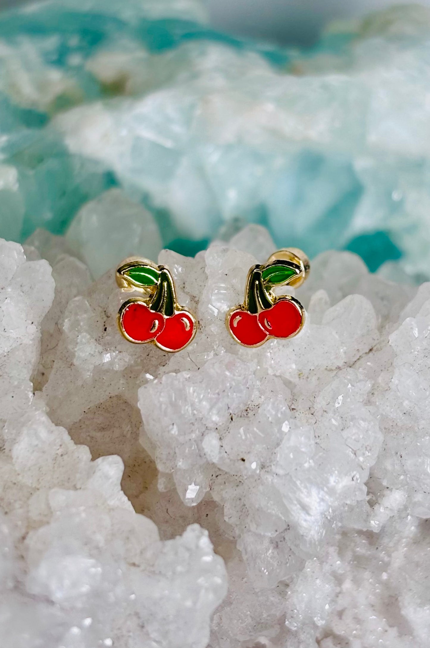 Aretes cereza en oro amarillo de 14K
