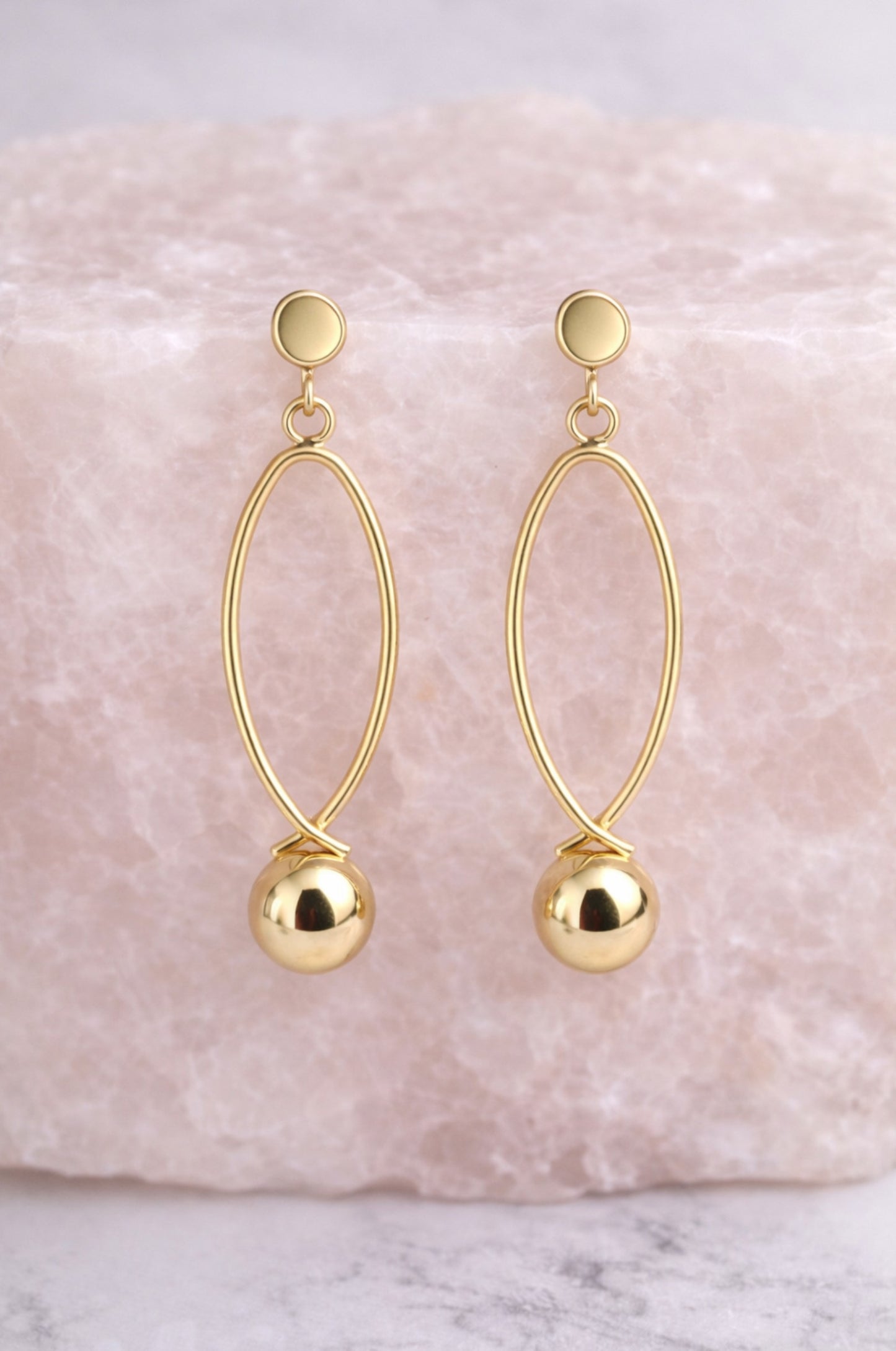 Aretes largos oro italiano 10k con cerradura de mariposa