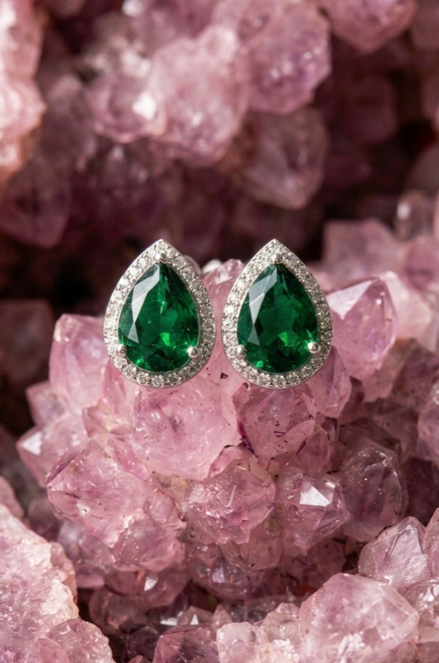 Aretes pera verde en plata 925