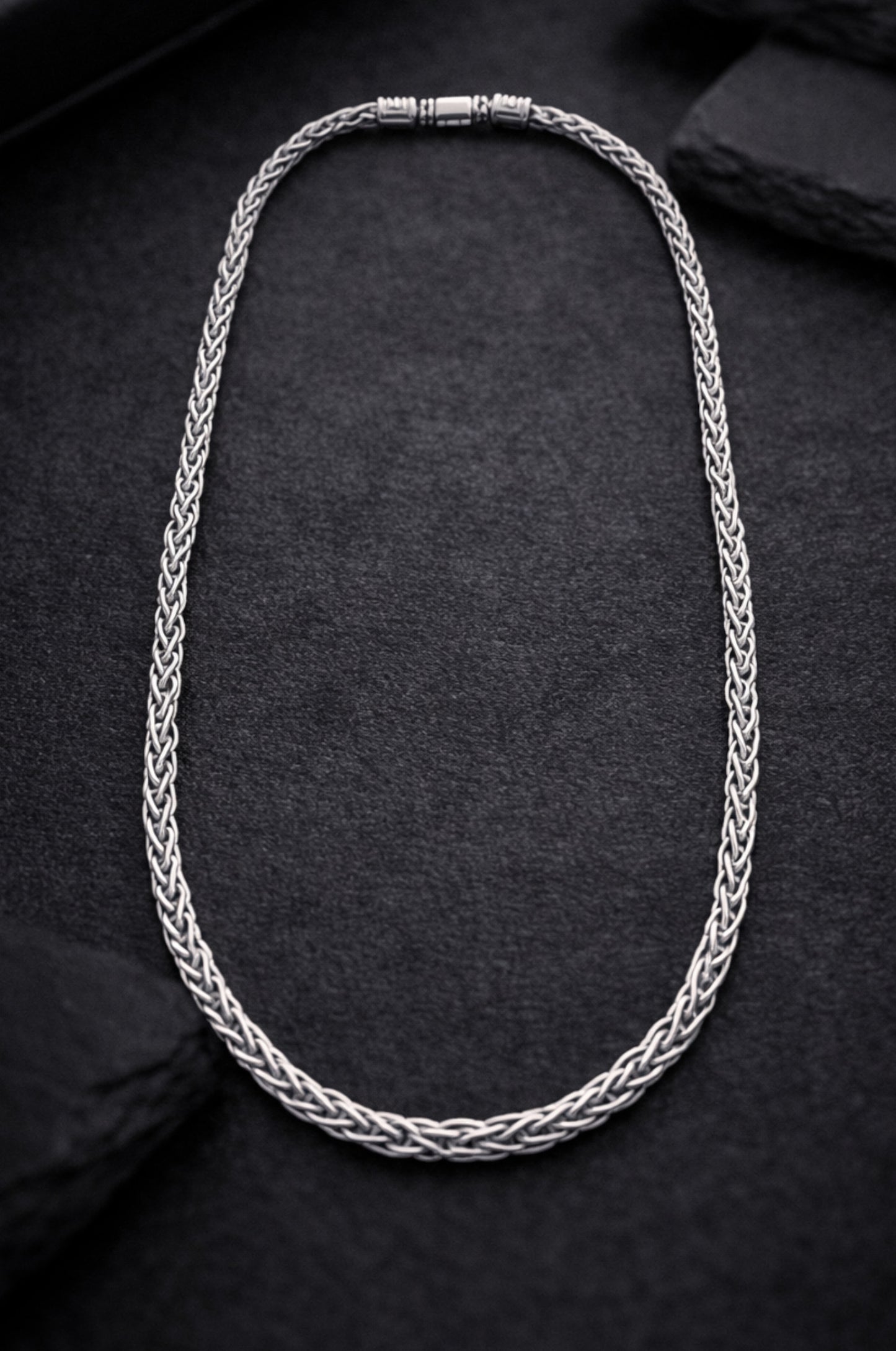 Cadena pluma de dragón en plata 925