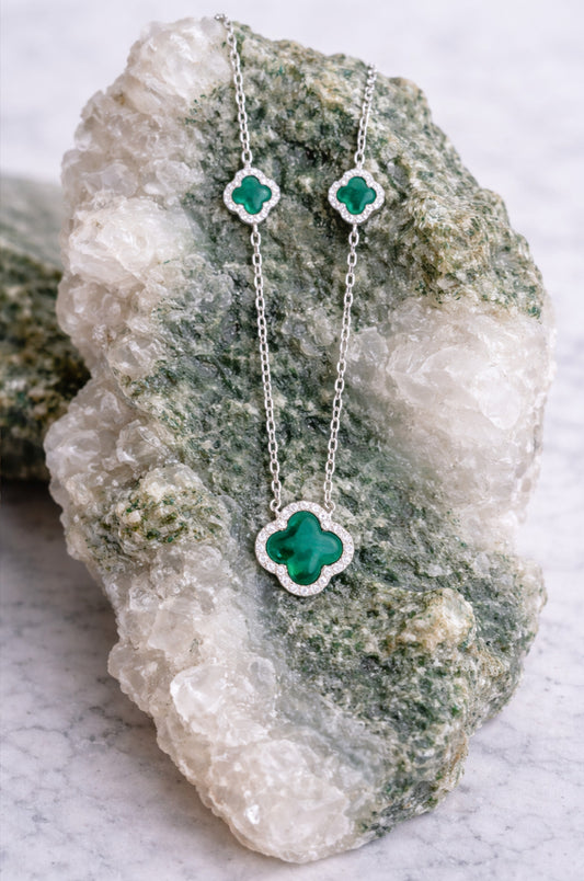 Collar de tres tréboles jade en plata 925