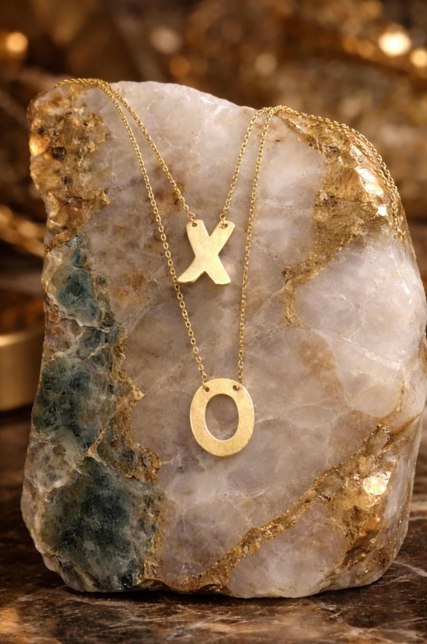 Collar XO en Oro Amarillo 14k