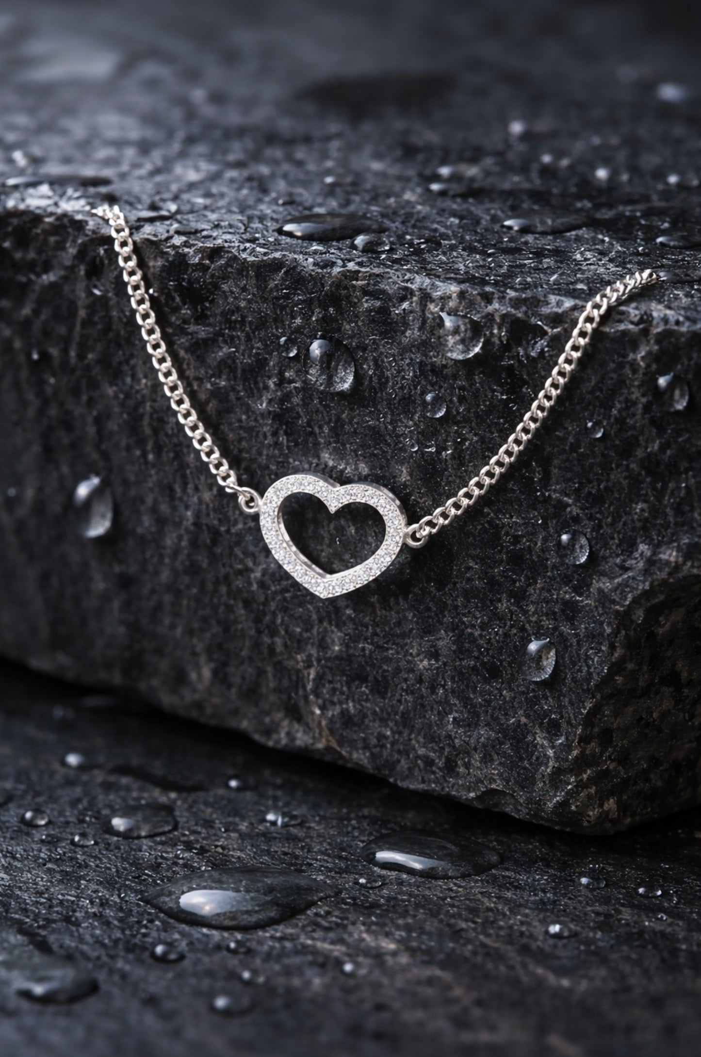 Pulsera corazón con zirconitas corte diamante en plata 925