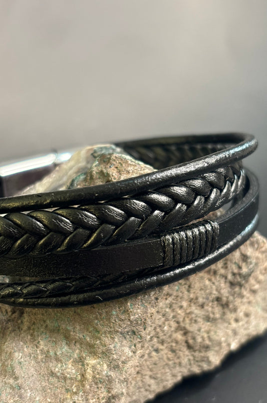 Pulsera de piel negra trenzada de 5 tiras